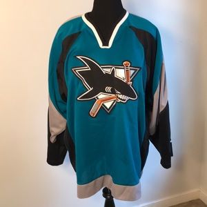 NHL San Jose Sharks Jersey. Men’s size Large